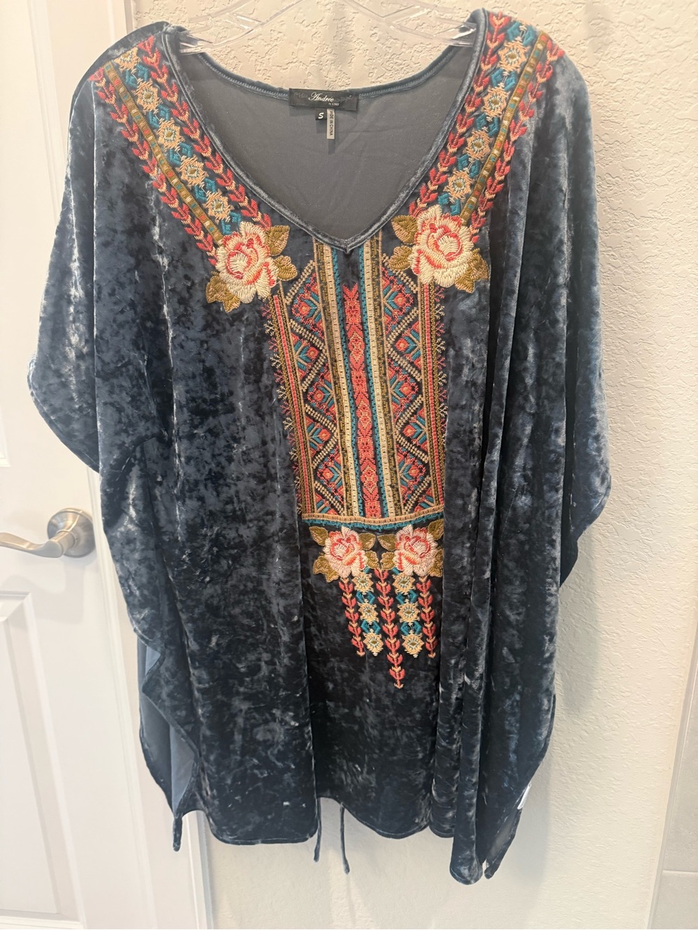 ANDREE BY UNIT Slate Blue Velvet Tunic with Multicolor Embroidery